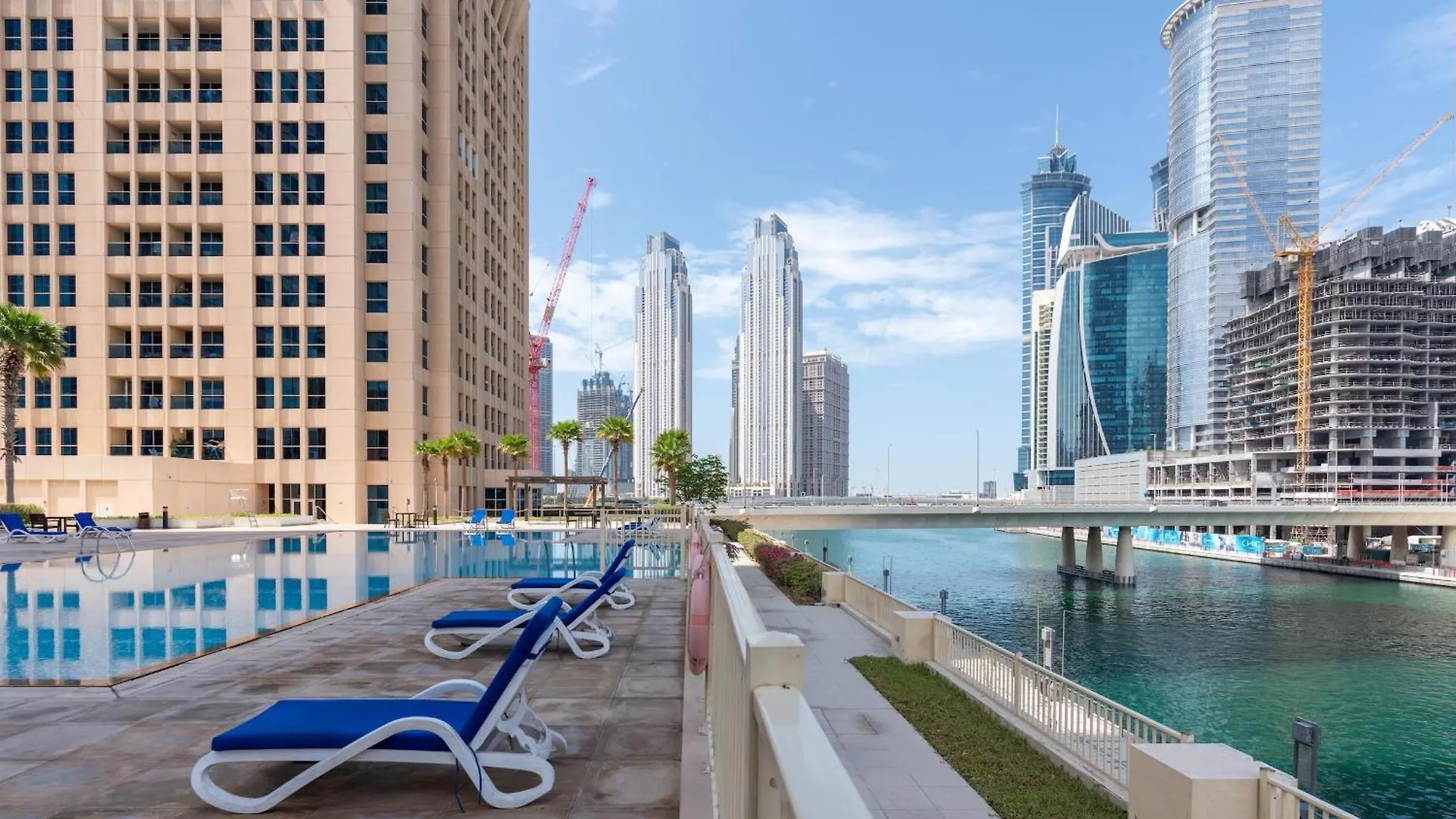 Bnbnova - 1Br - Panoramic Canal & Dubai Skyline View