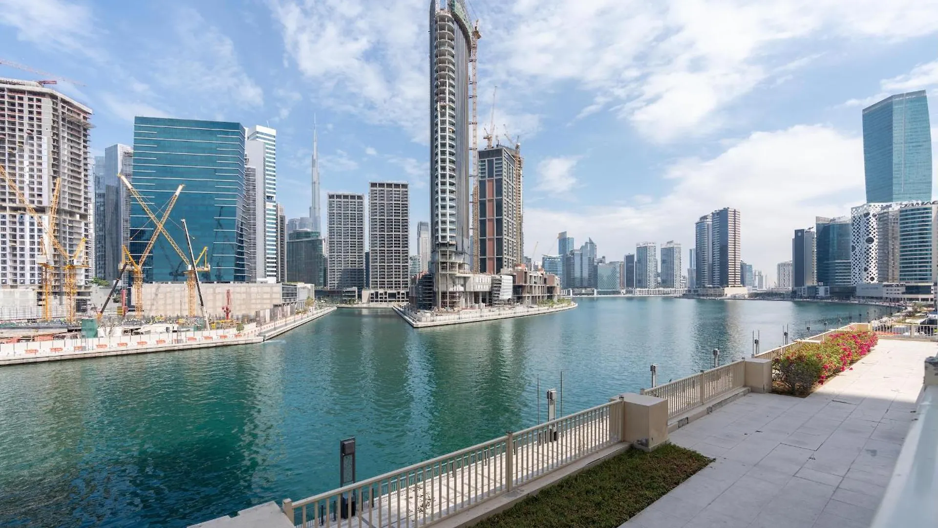 Bnbnova - 1Br - Panoramic Canal & Dubai Skyline View United Arab Emirates