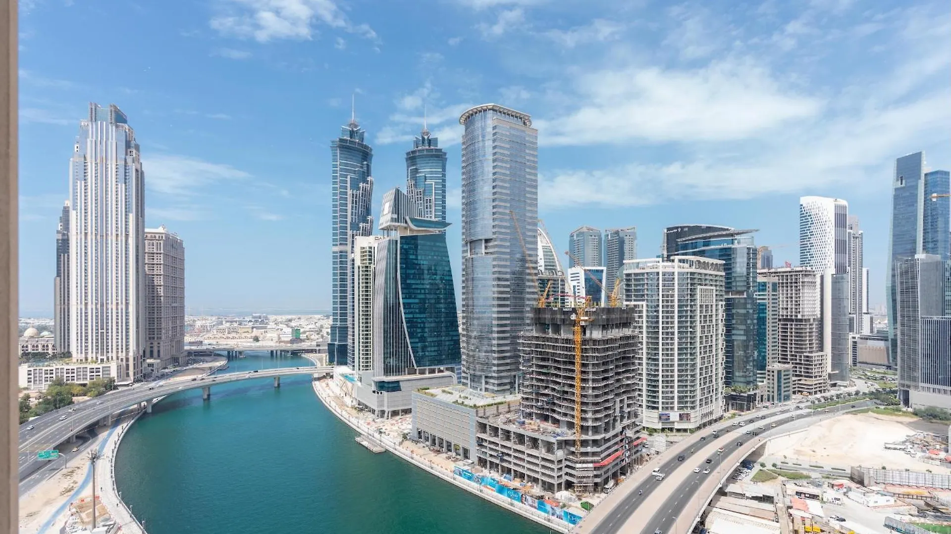 Bnbnova - 1Br - Panoramic Canal & Dubai Skyline View 0*,